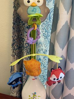 Crib or Changing Table Mobile 2-in-1