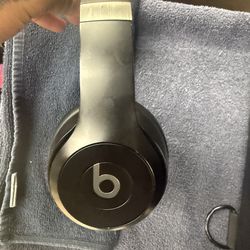 Beats Solo 4
