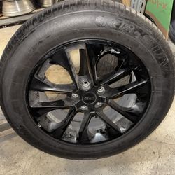 5 Jeep Wrangler JL Sahara Wheels And Tires