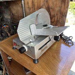 Invento Italian Made Compact Professional Deli Meat Slicer