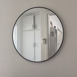 Round wall mirror
