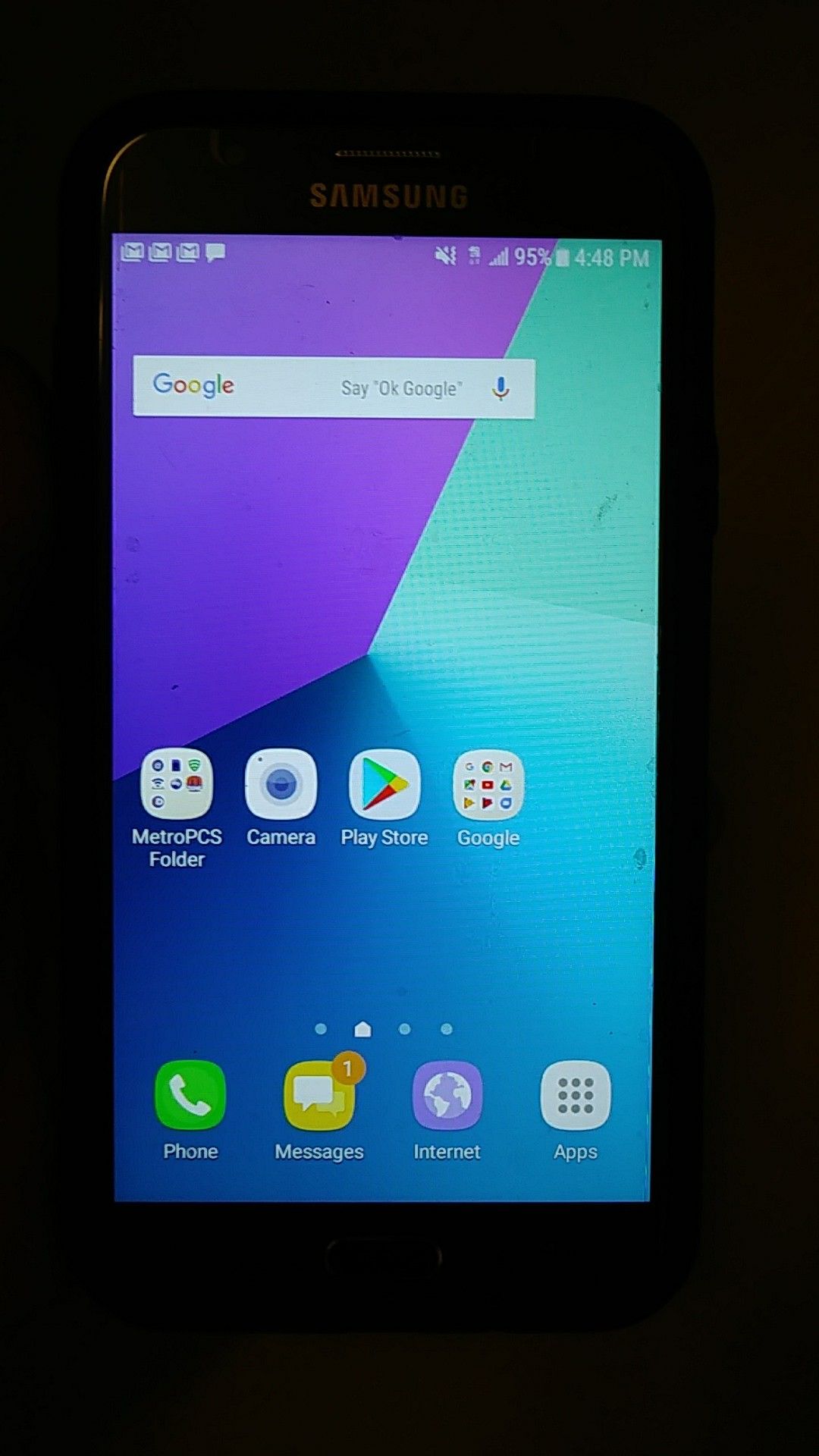 New Samsung Galaxy J7 Metro PCS 32gb unl. Tast Data Talk Text