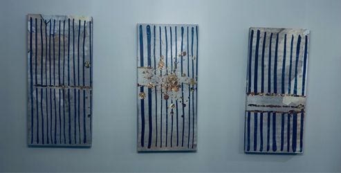 Hanging canvas