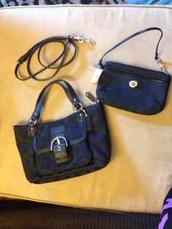 Authentic coach crossbody bag with large wristlet