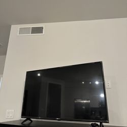 LG Smart TV - 40 Inch