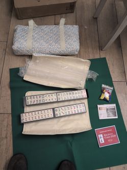 Top of the line American Mahjong set