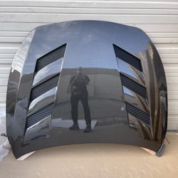 2017  2018 2019 2020 2021 2022 Infiniti Q60 VIS Racing AMS Style Carbon Fiber Vented Hood 
