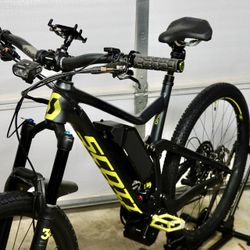 Scott Genius 740 Electric Mountain Bike (Large)