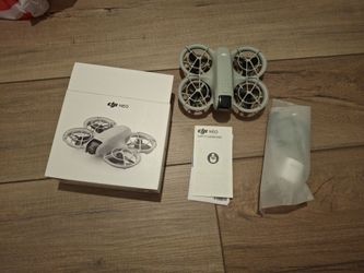 DJI Neo Mini Drone with Battery, Box & Accessories