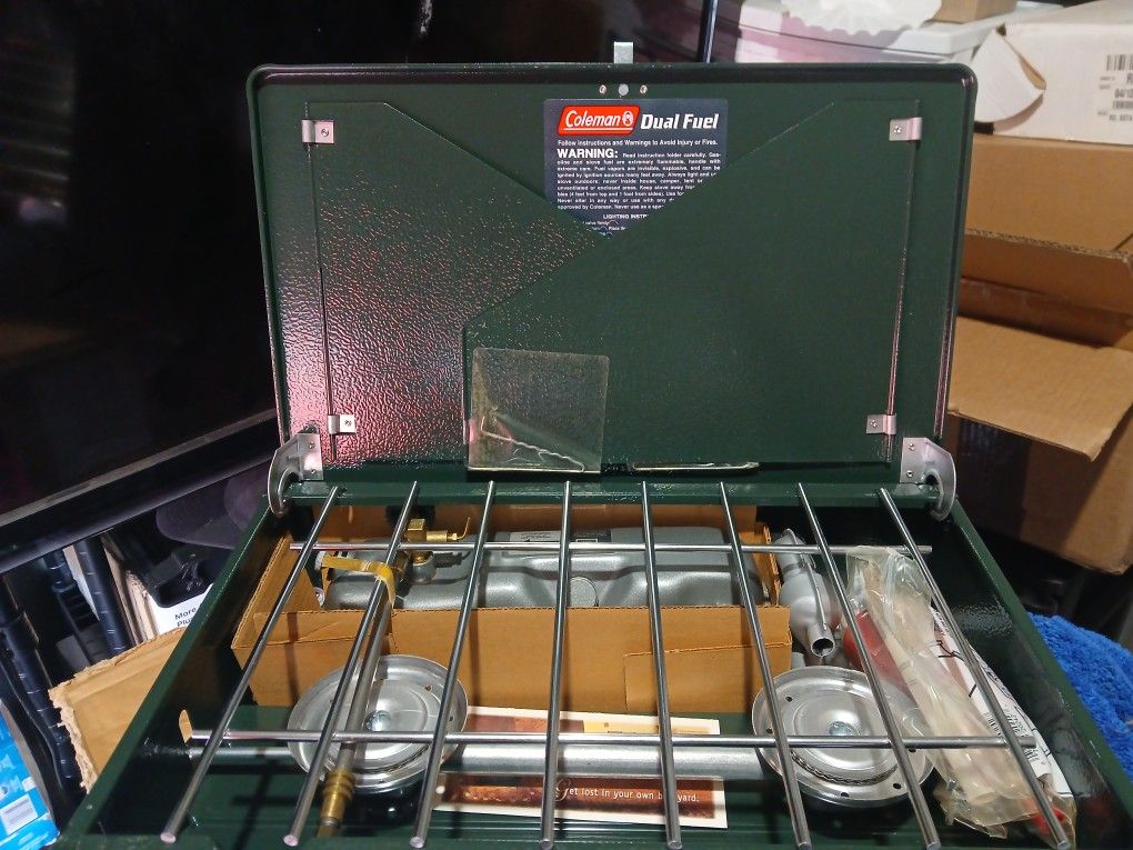 Coleman Dual Fuel campstove 424 Brand New Never Even Opened The