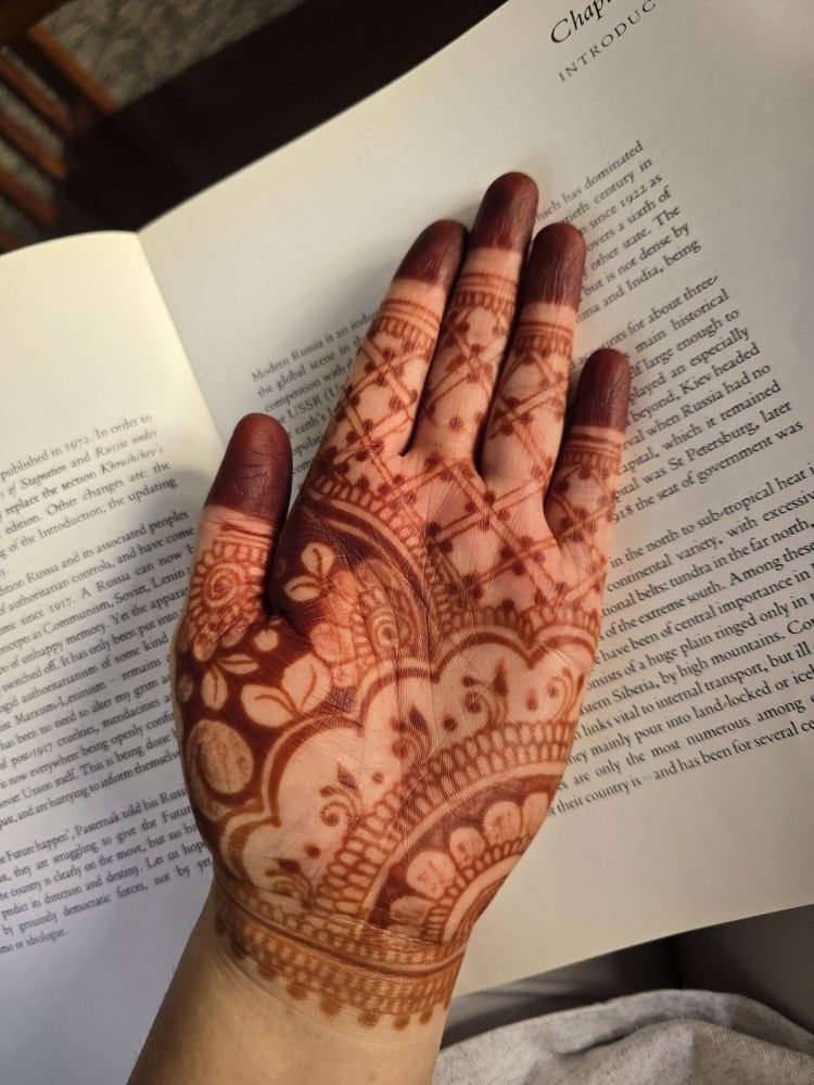 Henna Paste & Designs