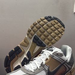 Nike Vomero 5 Brand New Size 10 Men