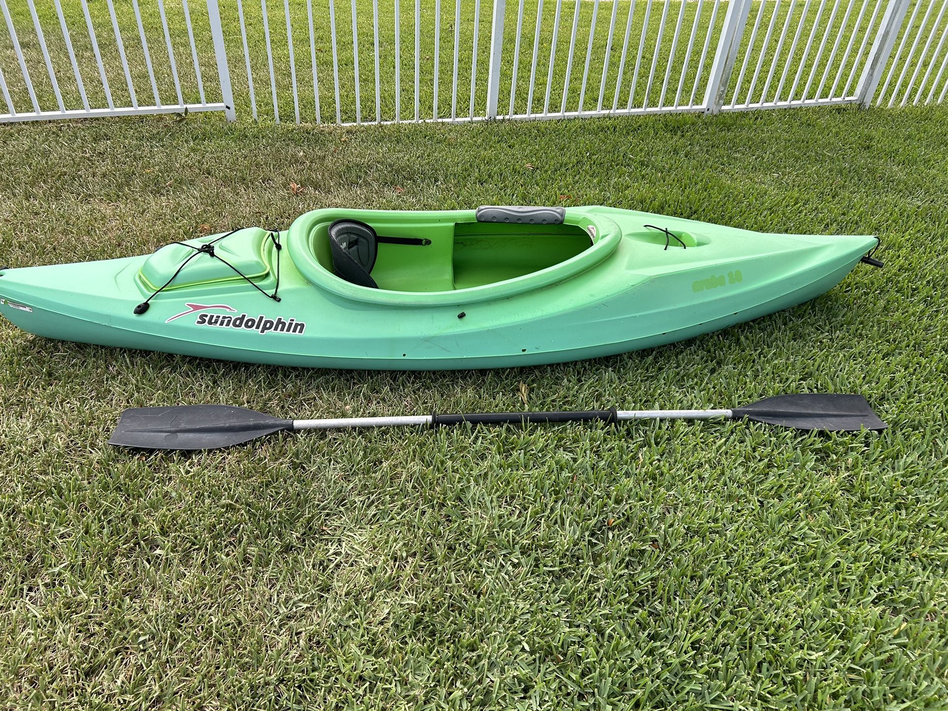 Sun Dolphin Aruba 10 Kayak
