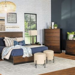 Brand New Platform 4 PC Wooden Bedroom Set