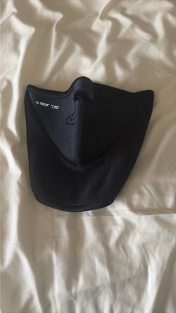 Snowboarding mask