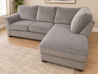 Free delivery nearby of sectional