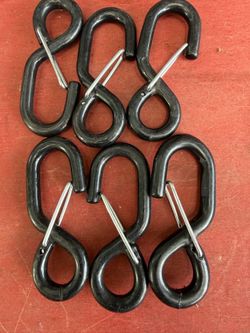 Universal Ratchet Hook