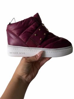 Women’s size 6 Micheal Kors Stirling Embellished Sneakers