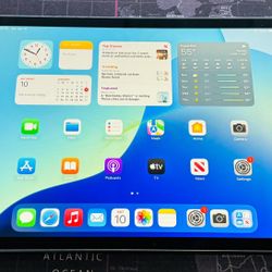 Apple iPad 7th GEN 32GB 10.2” Fully Functional