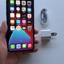 iPhone X - UNLOCKED - Like New 