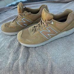 New Balance Men’s Size 11