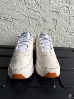 Reebok Classic Low-Top Sneakers size- 9 1/2