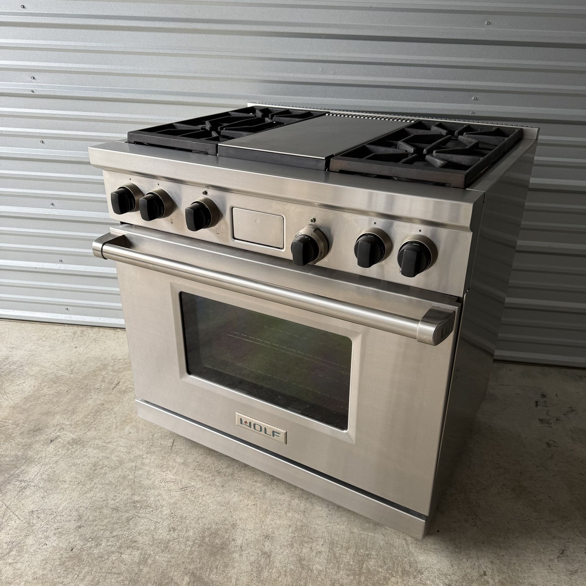 Wolf 36” Professional Dual Fuel Range Stainless Steel DF364G Delivered!