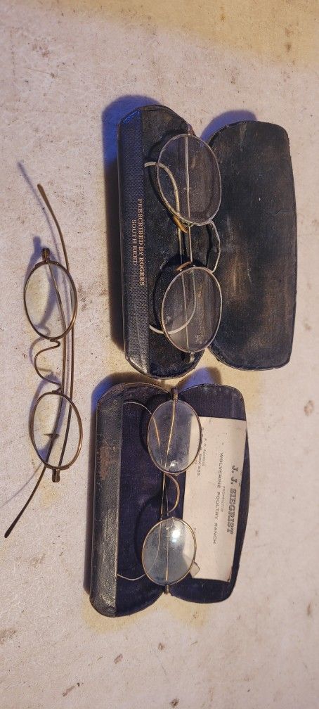 Lot of 3 vintage wire frame glasses (one marked 12K Gold Filled