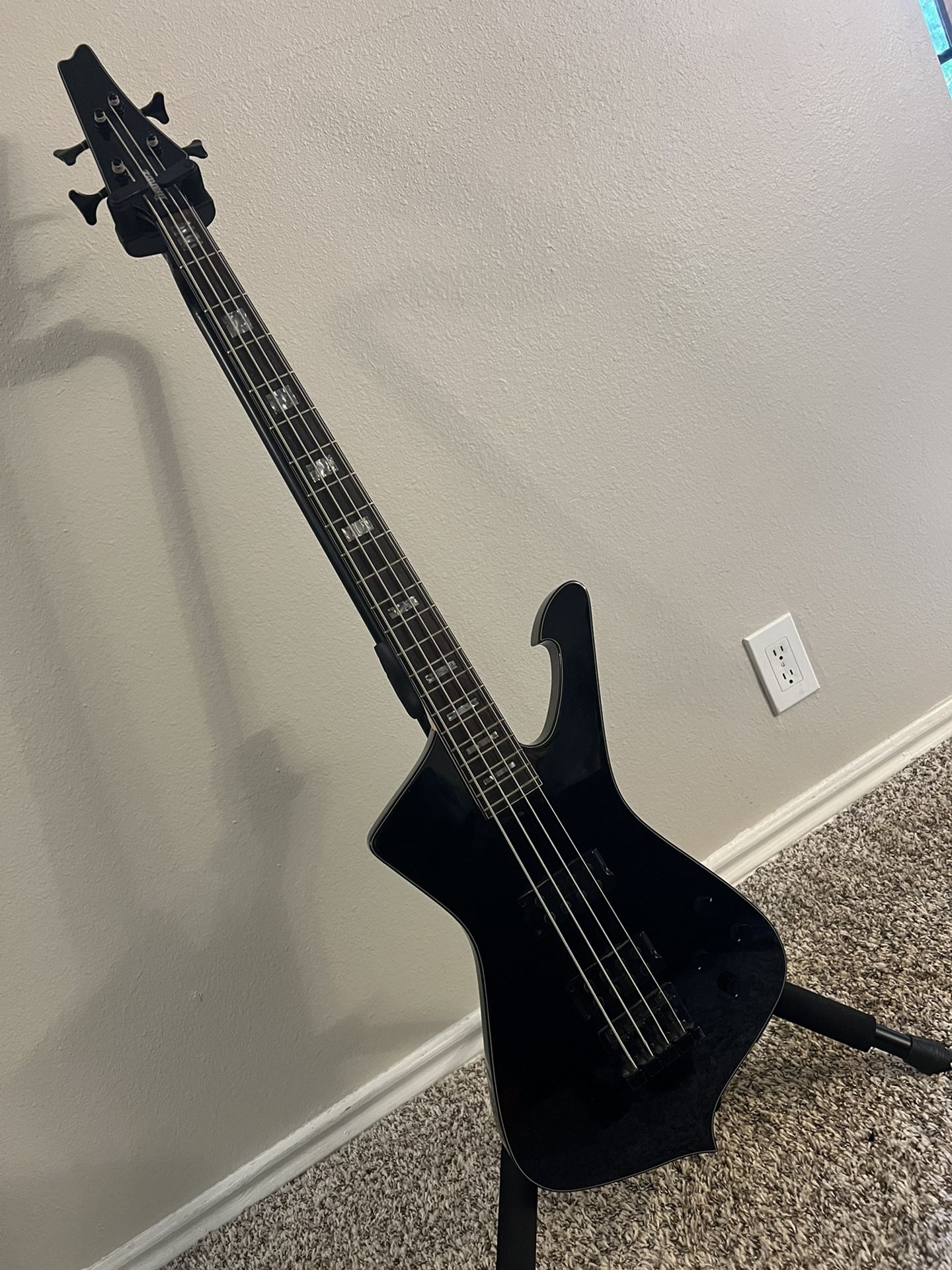 Ibanez Iceman 4 String Bass ICB300EX