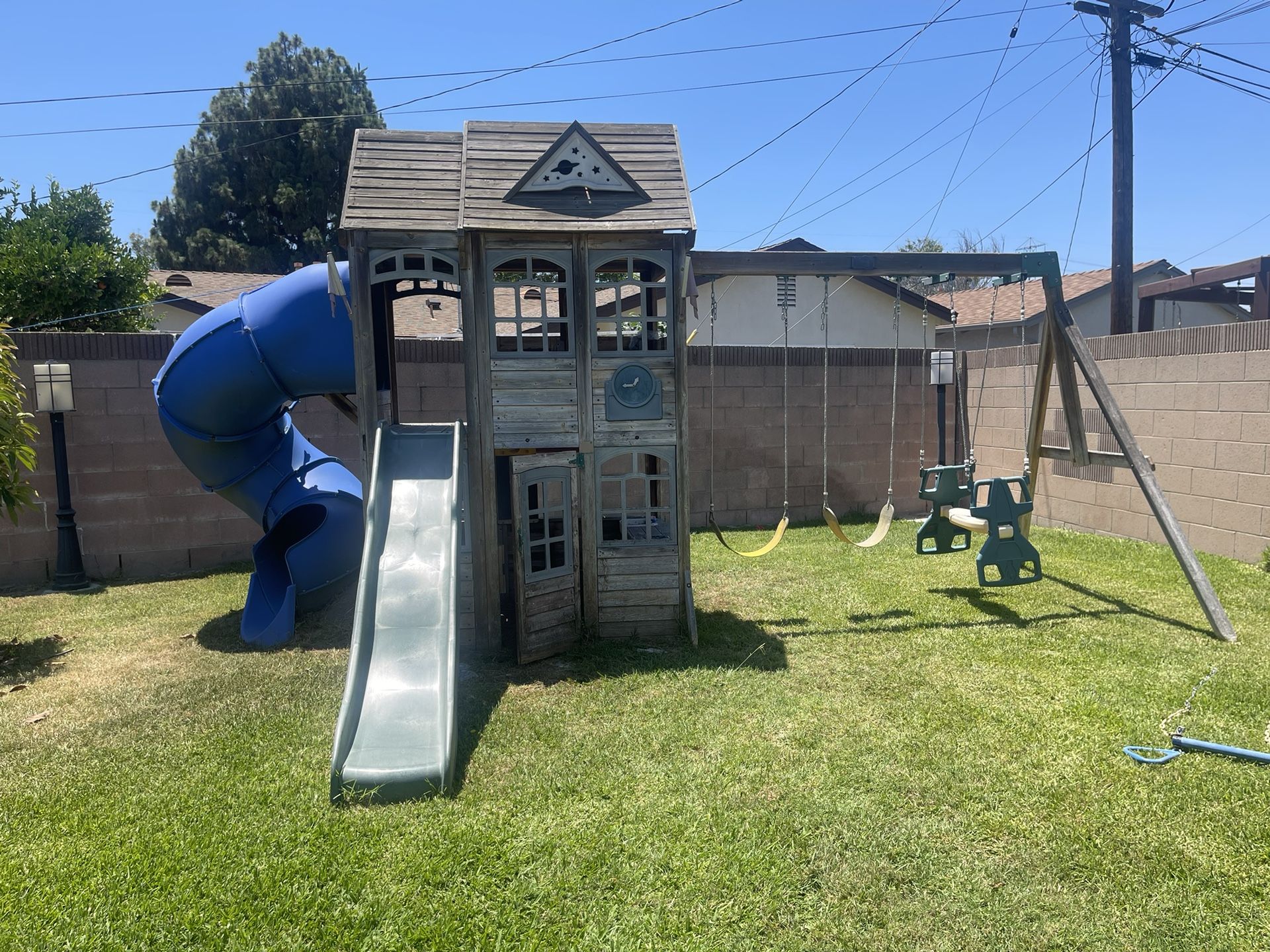 PENDING Big Backyard Charleston Lodge Playset