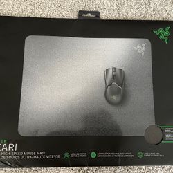 Razer Acari Ultra-Low Friction Gaming Mouse Mat: Beaded, Textured Hard Surface - Large Surface Area - Thin Form Factor - Anti-Slip Base - Classic Blac