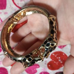 NWT Black And Gold Enamel Hinged Leopard Cuff Bracelet 