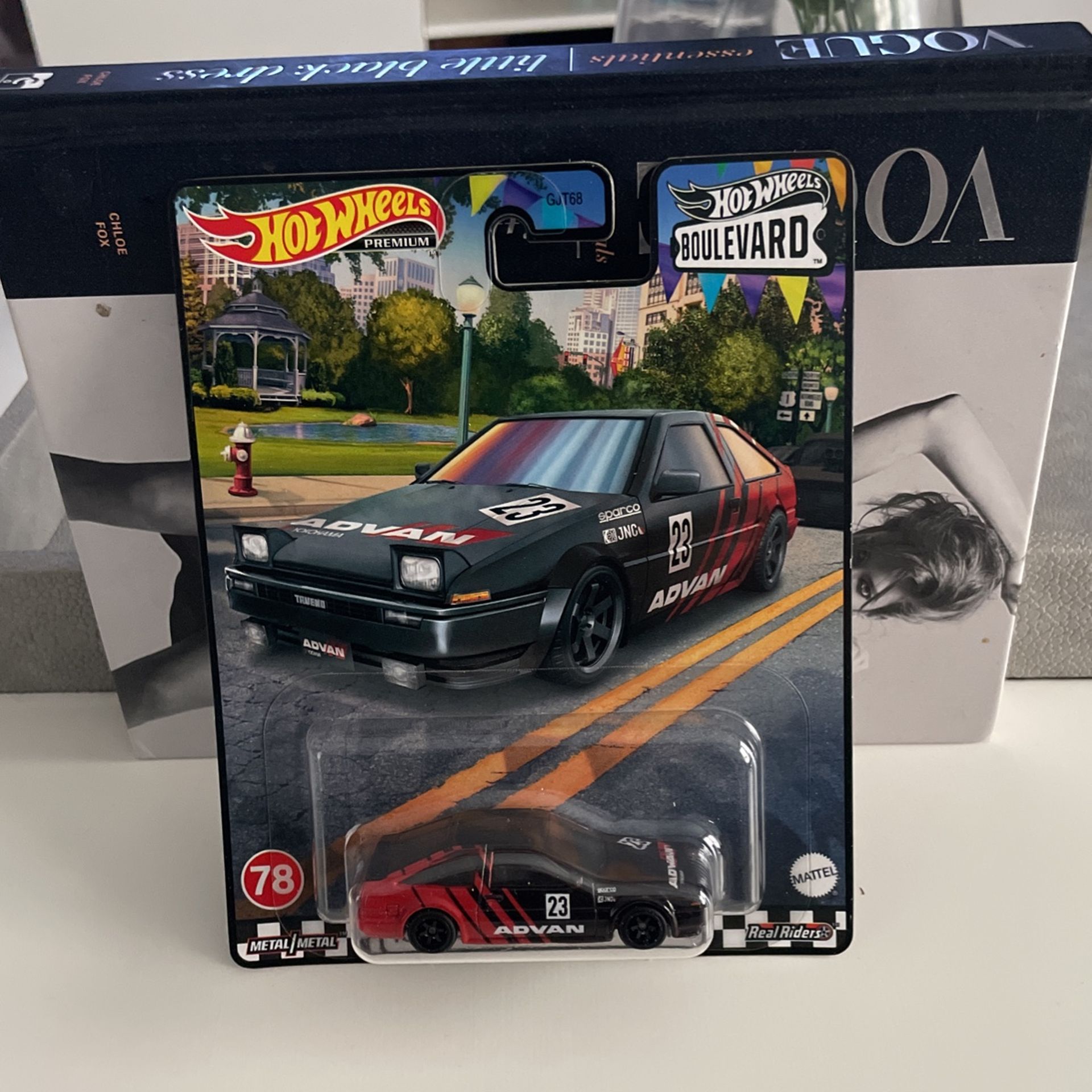 Hot Wheels Boulevard Toyota AE86 Sprinter Trueno