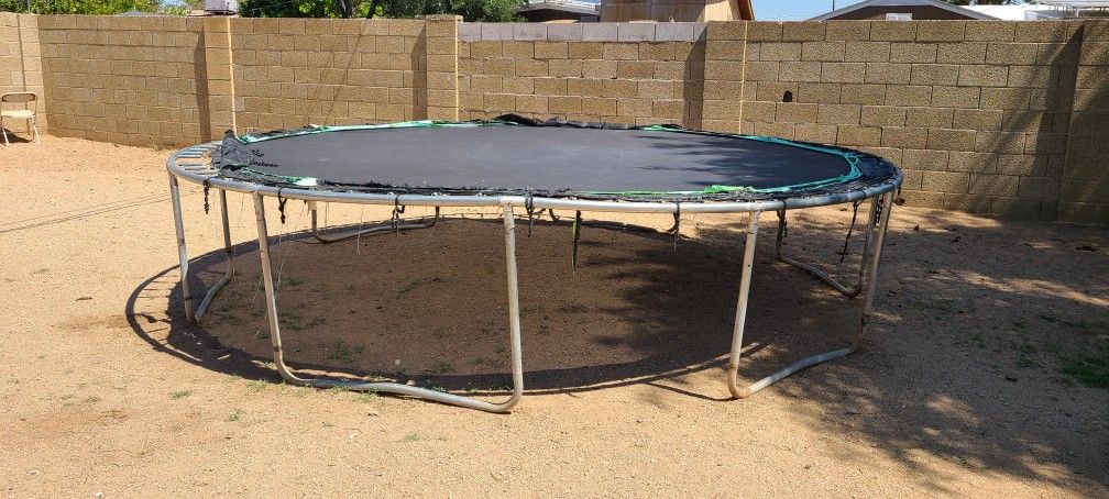 trampolin