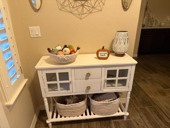 Entryway table