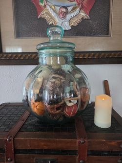 Large Glass Jar with Lid and Potpourri