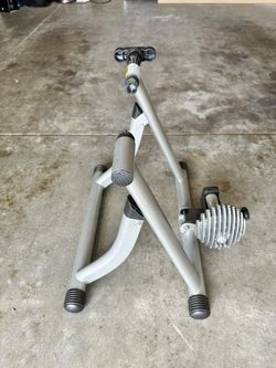 Stationary Bike Trainer With Front Tire Cycle Ops Block 