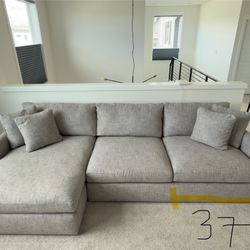 Crate & Barrel Lounge Deep 2-Piece Sectional Sofa with Left Arm Chaise $2000