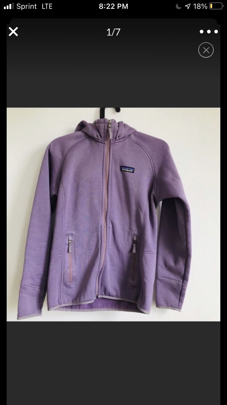 Patagonia purple inner fleece hoodie