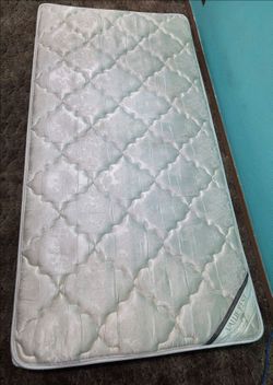 Twin mattress and bed frame set