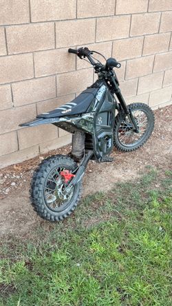Yama in10 e dirt bike