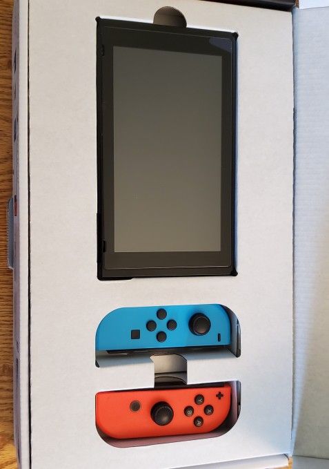 Nintendo Switch (V2) + Carry Case