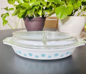 Pyrex Snowflake Divider Casserole