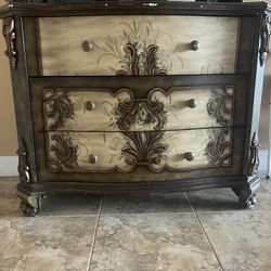 Free Bedroom Dresser