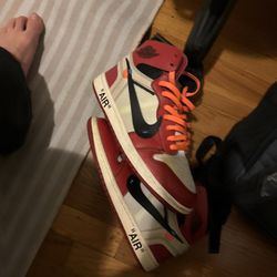 Off White Jordan 1 Chicago Red Authentic