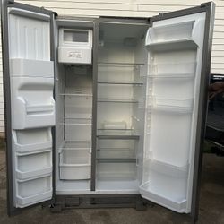 Whirlpool Refrigerator 