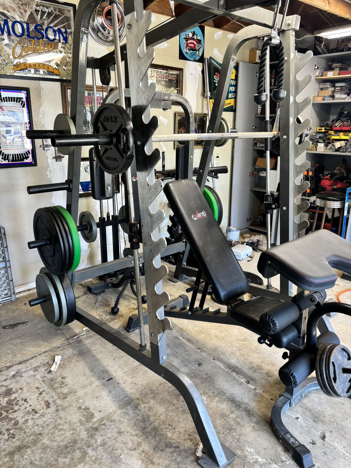 Avanti Smith Machine And Weight Bench