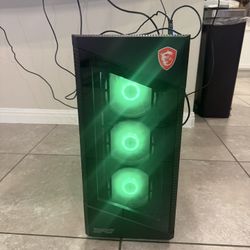 gaming computer with monitor. Storage 3.19 Tab, Graphics card 8 gb, RAM 32 GB. (info in the photo)