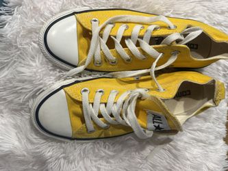 Women Converse Size 7 Men 5