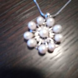 Flower Style 32 Mm Pearl Pendant/ Sterling Silver/ 18 Inch Sterling Silver Necklace 